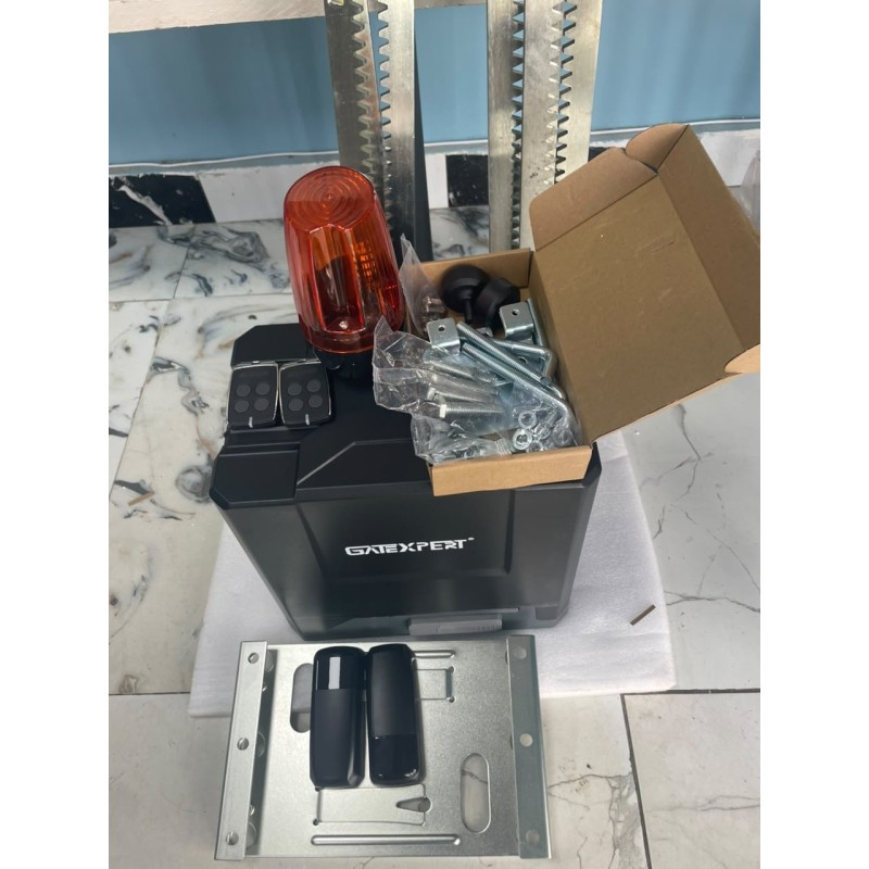 Complete Kit  for Barrier Arm  with motorization, safety features and remote control. Gâte Expert Brand